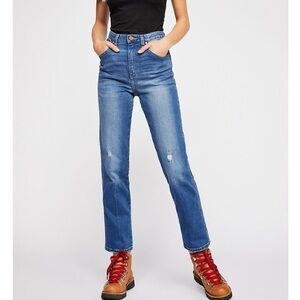 Wrangler Women's Blue Straight Leg Jeans